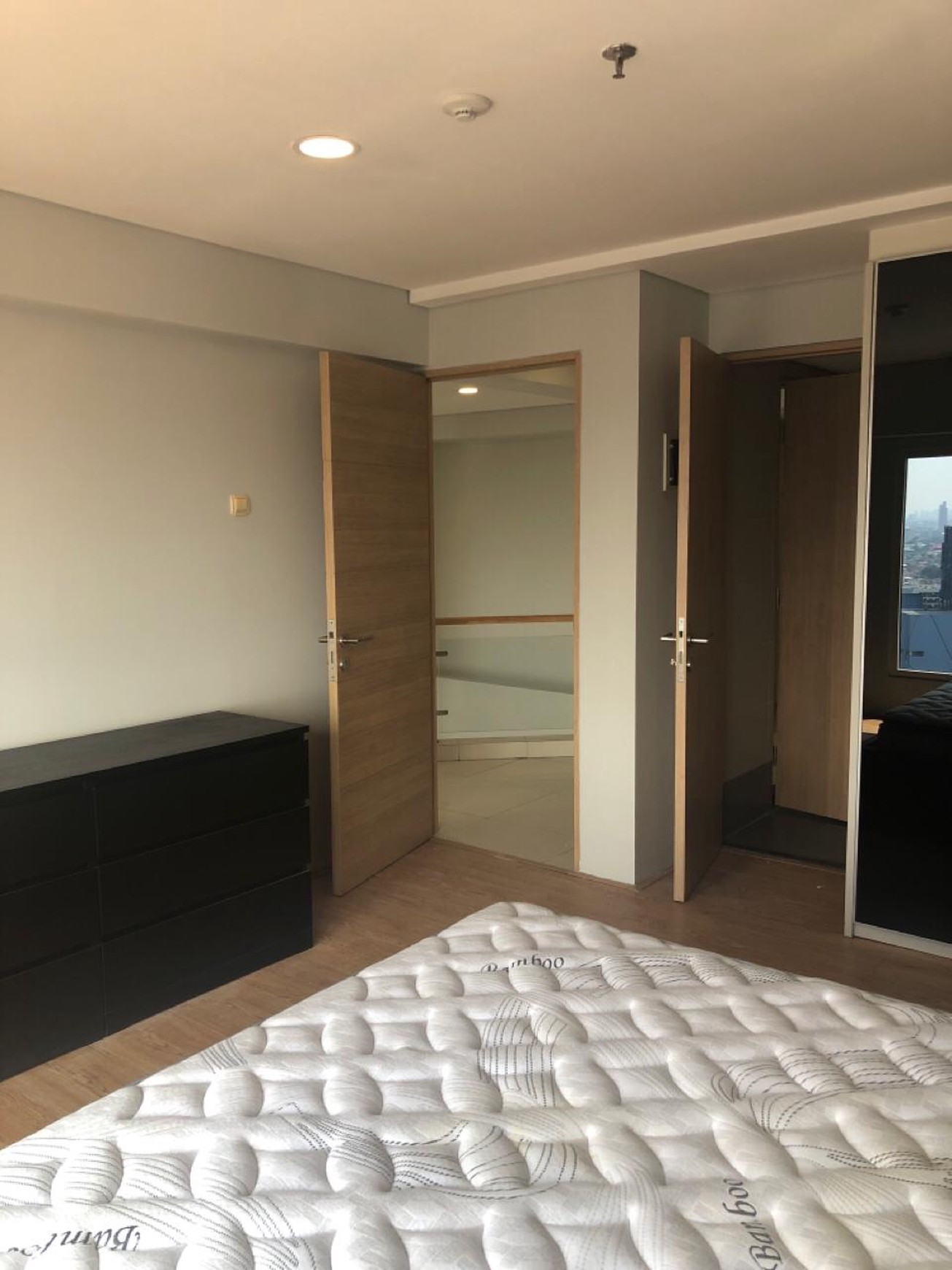JUAL 3 BR MAQNA RESIDENCE HADAP TIMUR BERSIH, MODERN DAN SIAP DI HUNI!