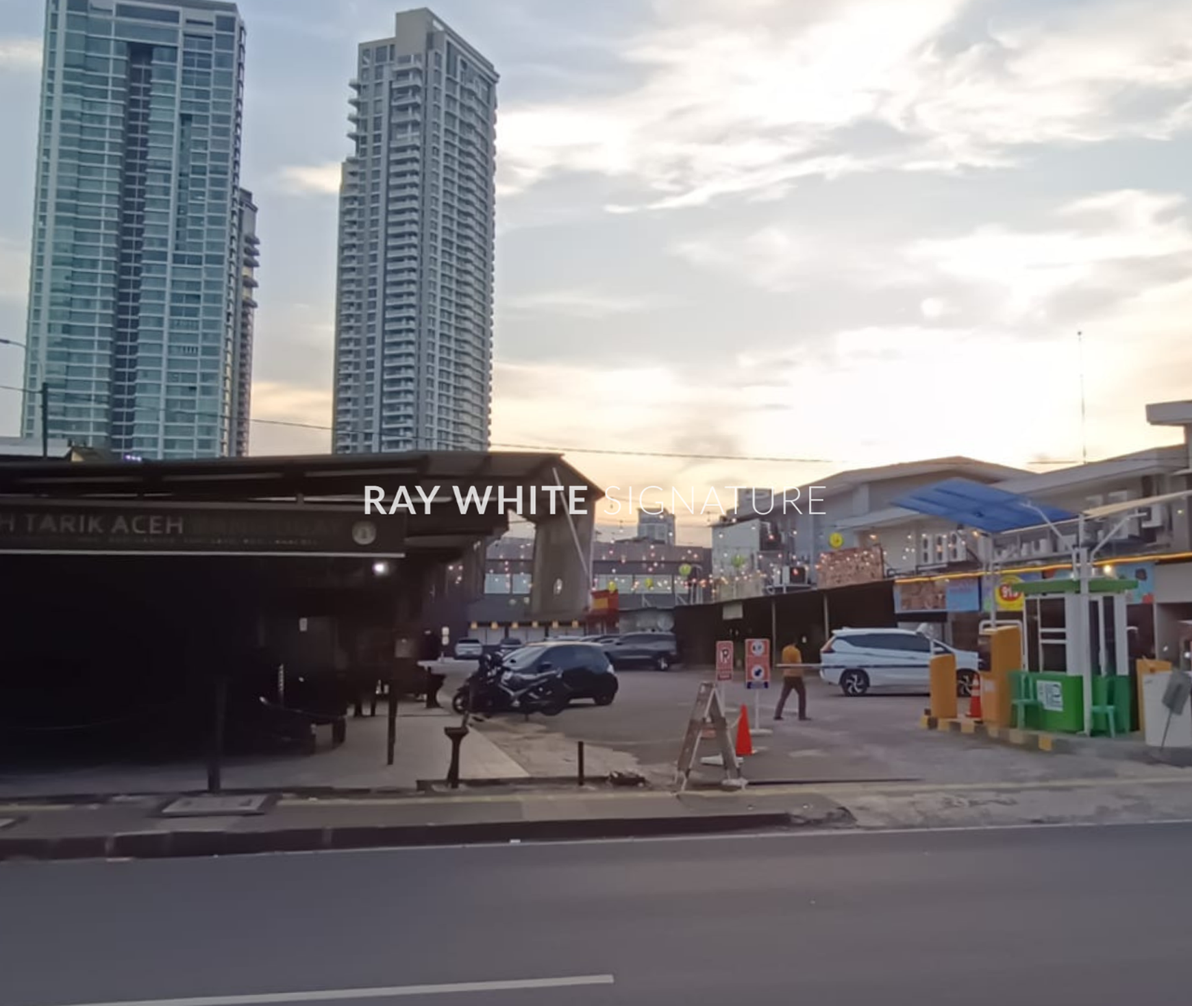 Dijual Tanah Komersil di Kemang Raya, Area Super Premium