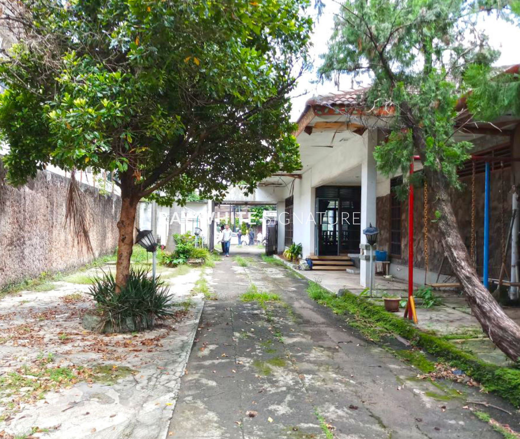 Dijual Tanah Komersil di Kemang Raya, Area Super Premium