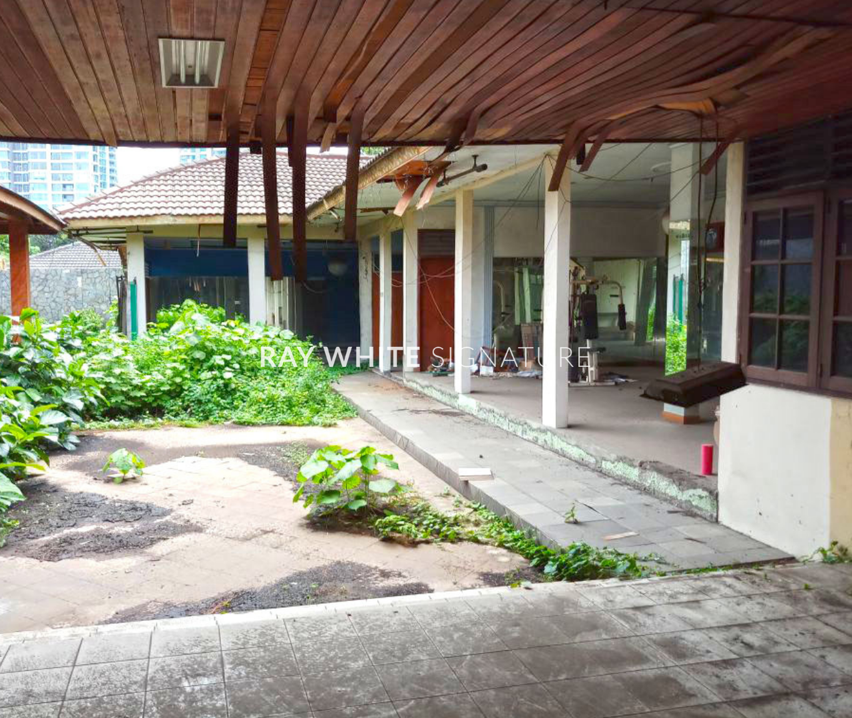 Dijual Tanah Komersil di Kemang Raya, Area Super Premium