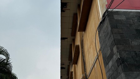DIJUAL GEDUNG KANTOR DI JALAN TENTARA PELAJAR JAKARTA PUSAT