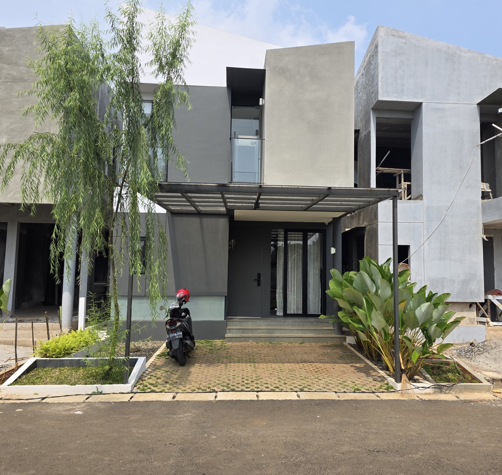 Rumah Cluster Baru Lokasi Strategis dkt Pintu Tol Pamulang di Jl RE Martadinata, Ciputat, Tangerang Selatan