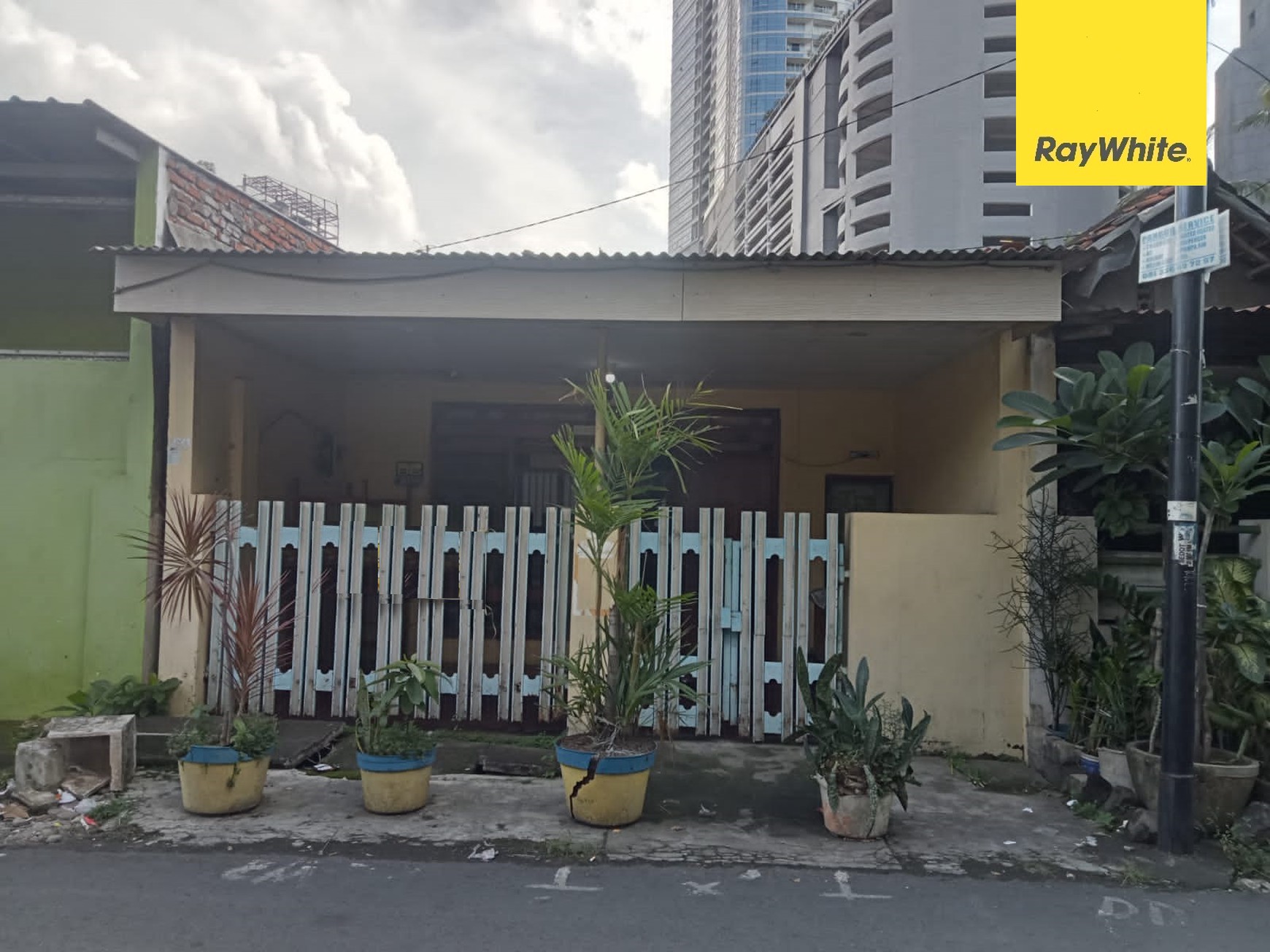 Dijual Rumah Dijalan Kaliasin Pompa Surabaya Pusat