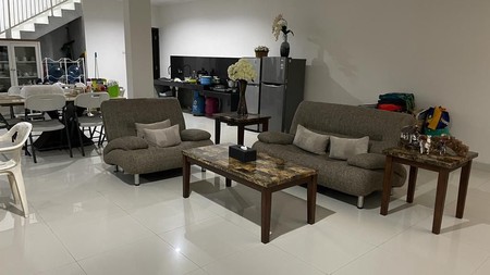 DIJUAL RUMAH SIAP HUNI JALAN CIRAGIL KEBAYORAN BARU