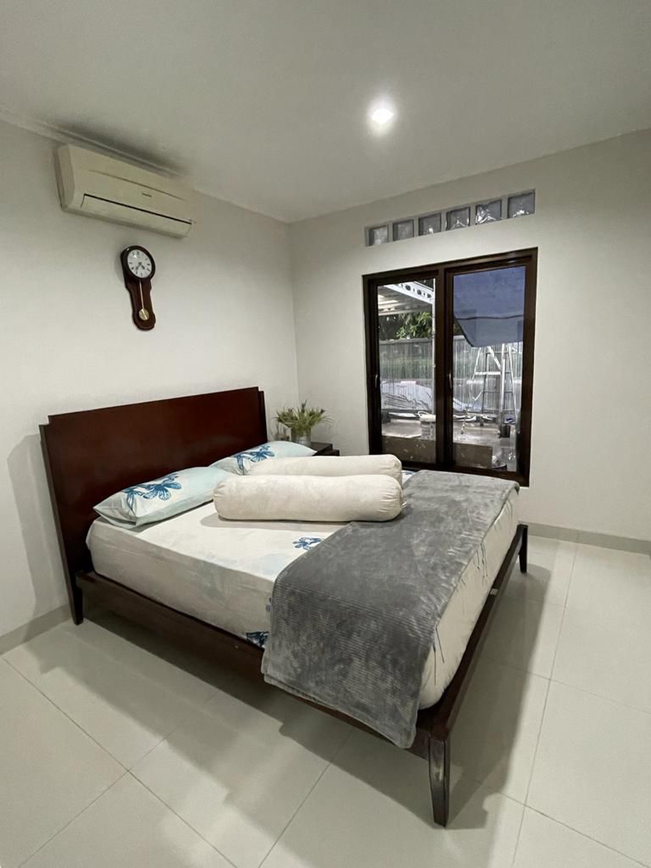 DIJUAL RUMAH SIAP HUNI JALAN CIRAGIL KEBAYORAN BARU