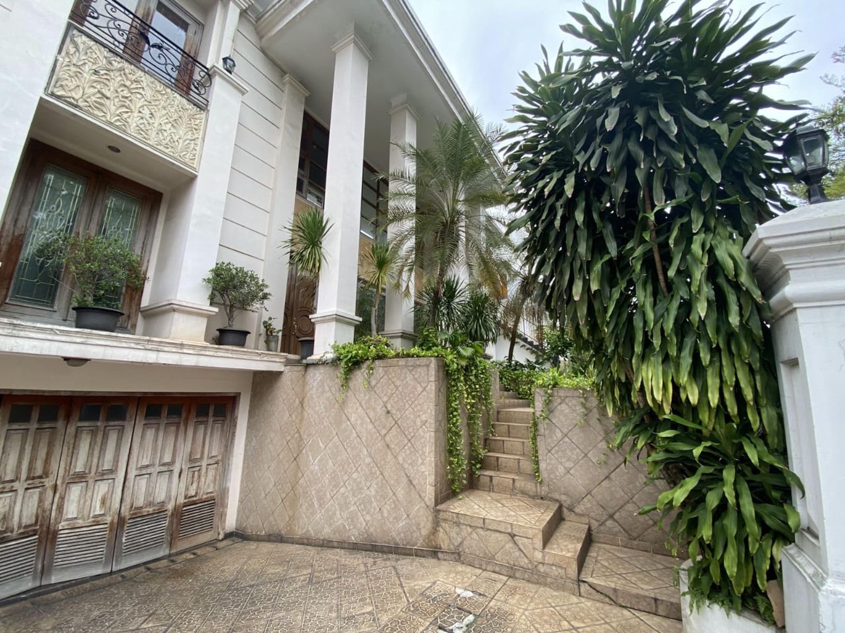 DIJUAL RUMAH SIAP HUNI JL WIDYA CHANDRA KEBAYORAN BARU