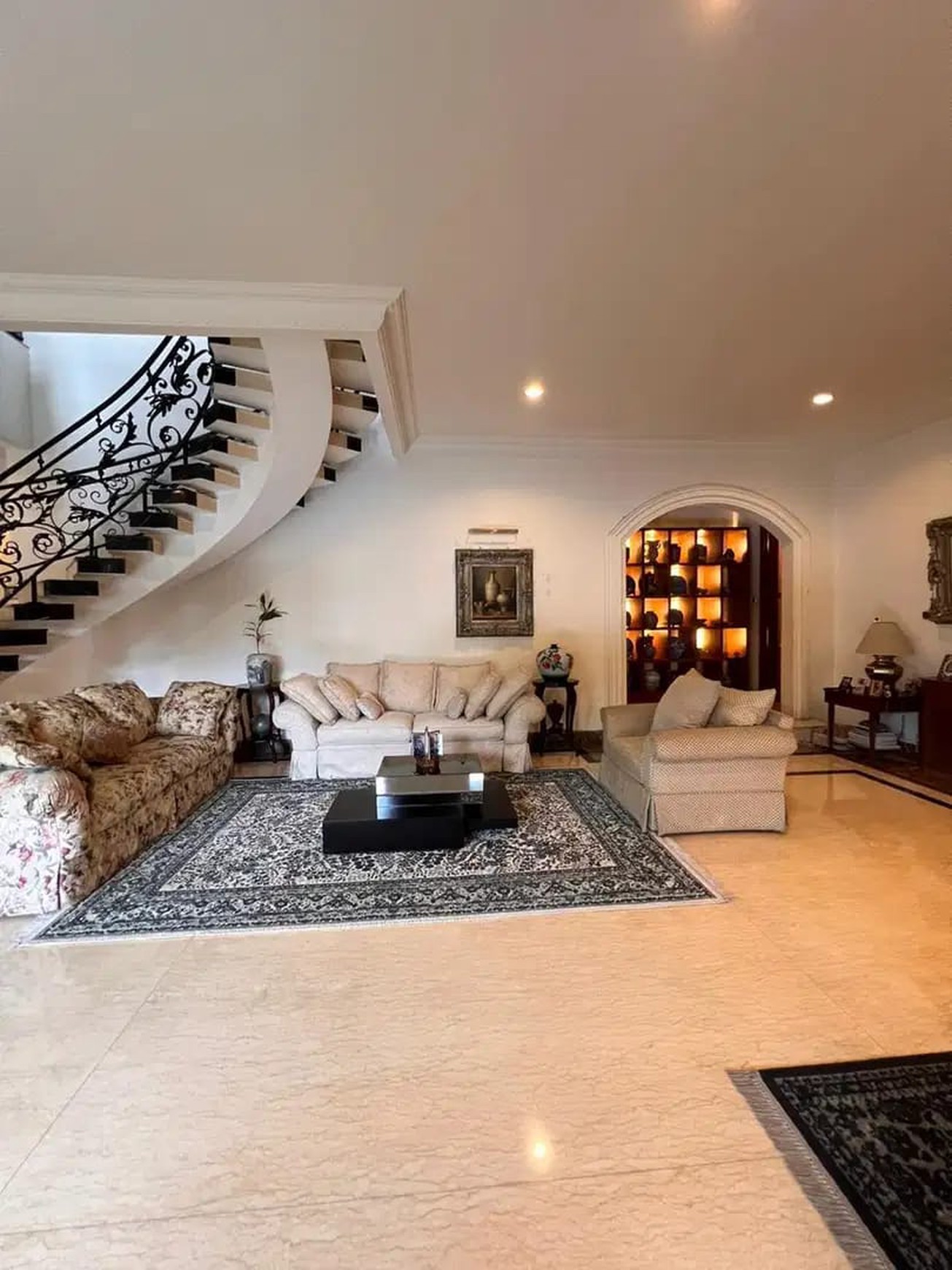 DIJUAL RUMAH SIAP HUNI JL WIDYA CHANDRA KEBAYORAN BARU