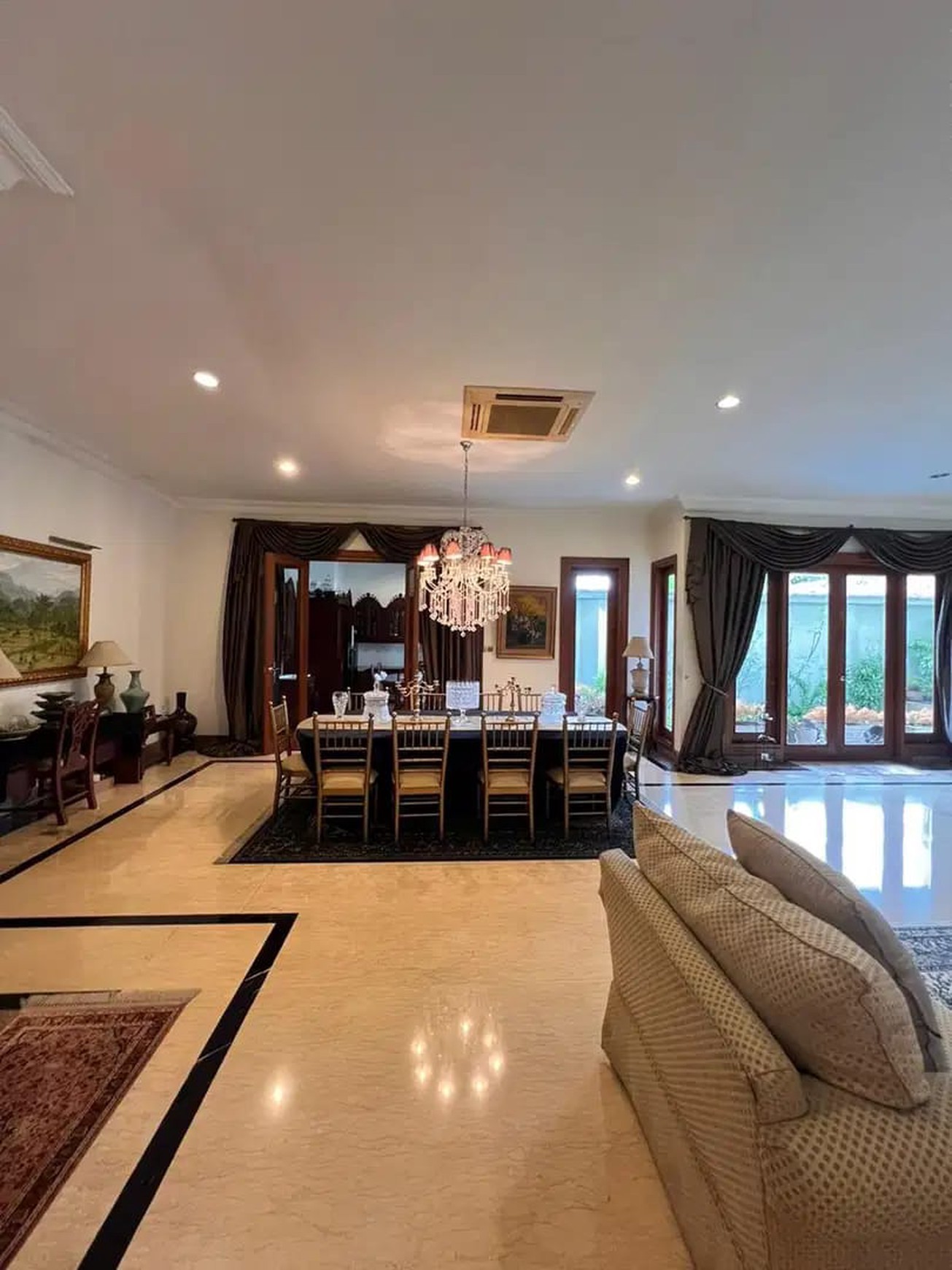 DIJUAL RUMAH SIAP HUNI JL WIDYA CHANDRA KEBAYORAN BARU