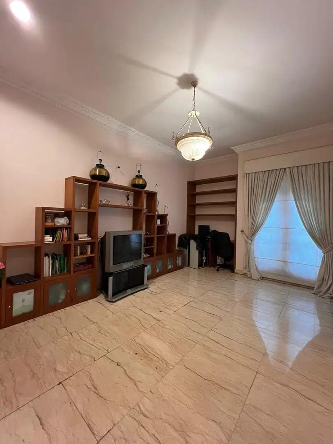 DIJUAL RUMAH SIAP HUNI JL WIDYA CHANDRA KEBAYORAN BARU