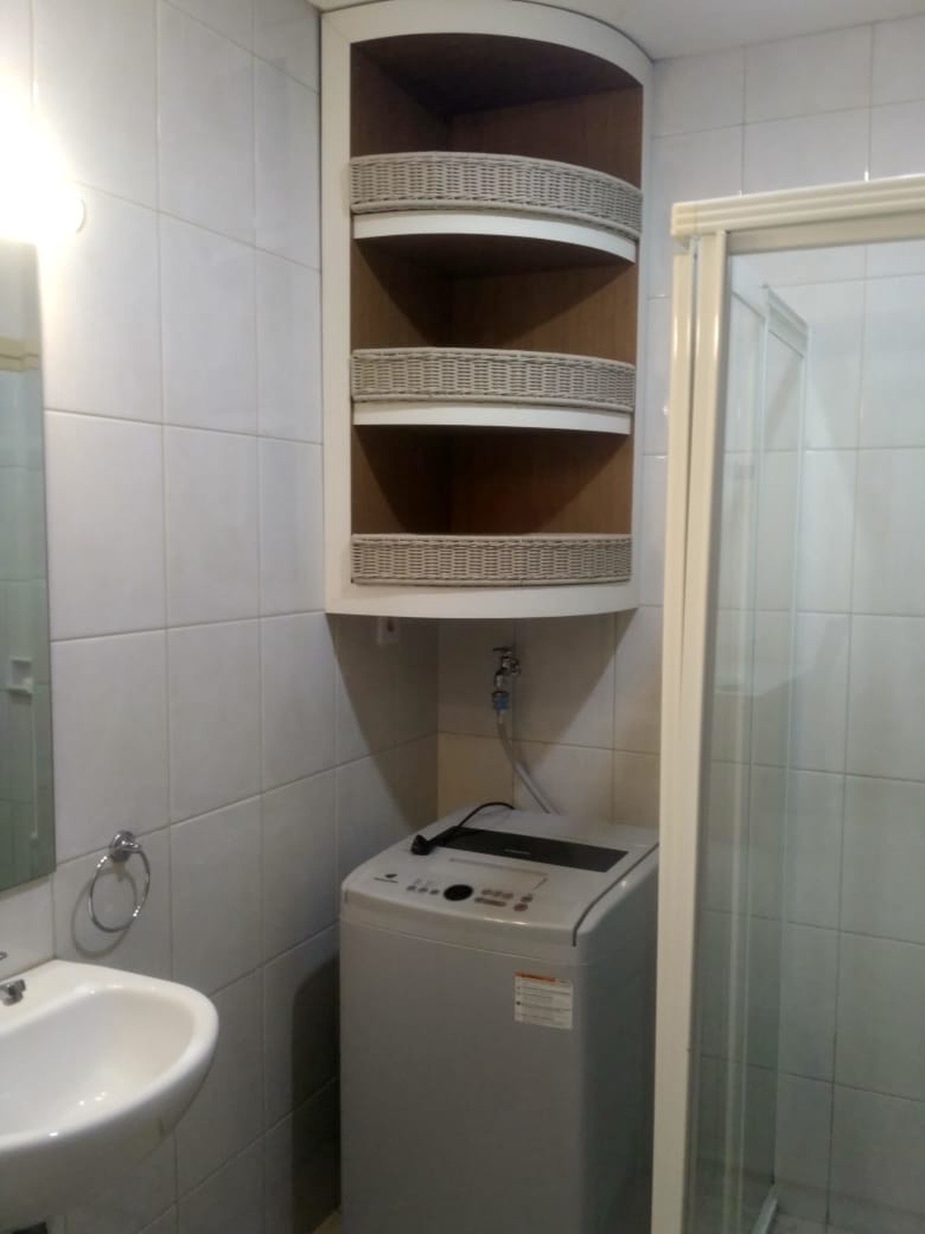 DiJual Apartemen Thamrin Executive Residence Lantai 20.