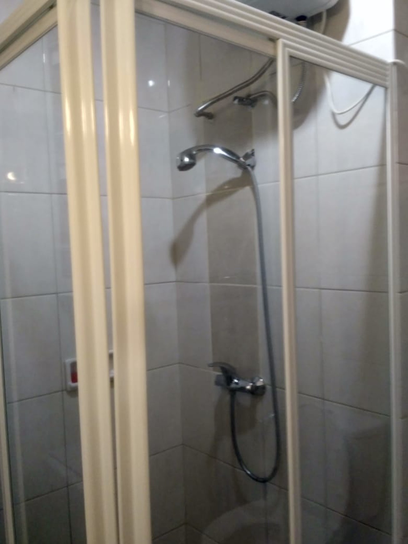 DiJual Apartemen Thamrin Executive Residence Lantai 20.