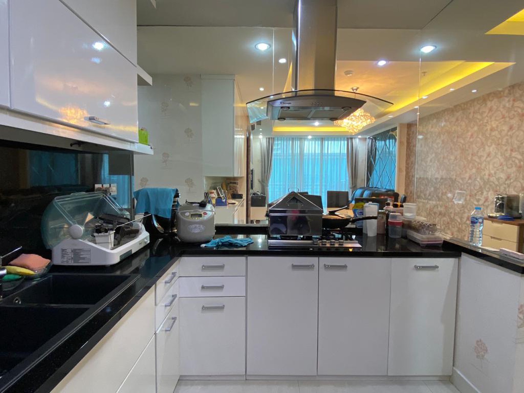 Di Jual Apartemen Tower Amandine Lantai 29 Central Park Jakarta Barat