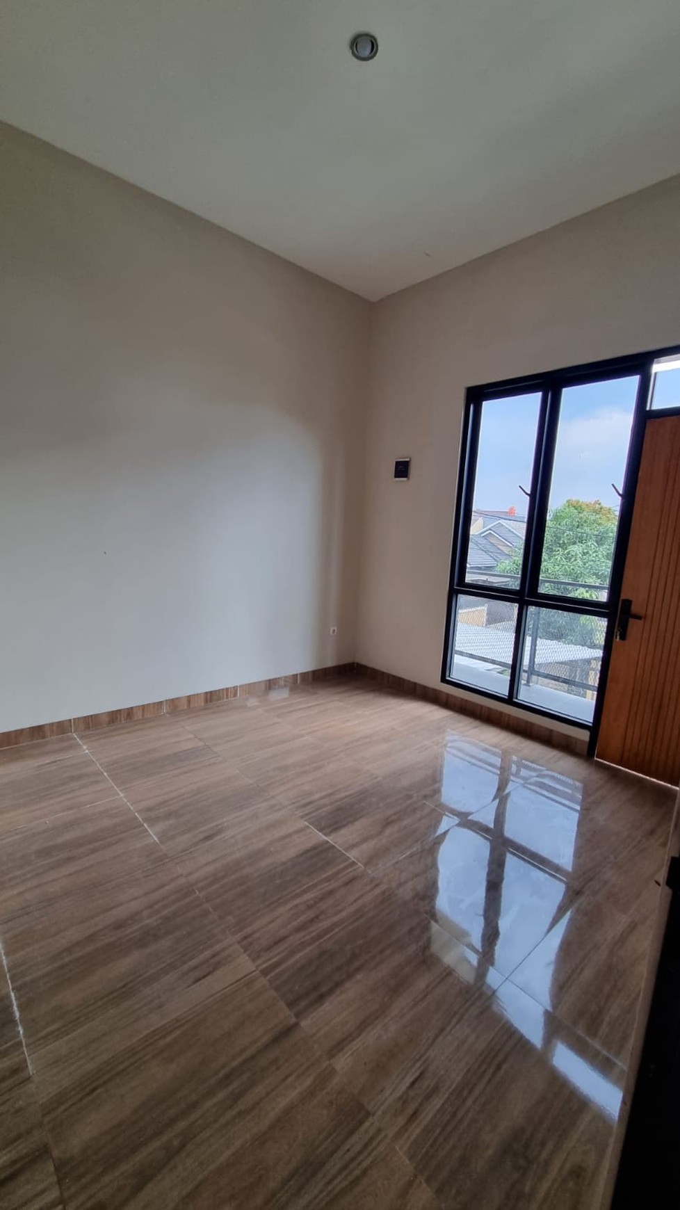Rumah Asri 2 Lantai di jl Permata Inten, Bandung