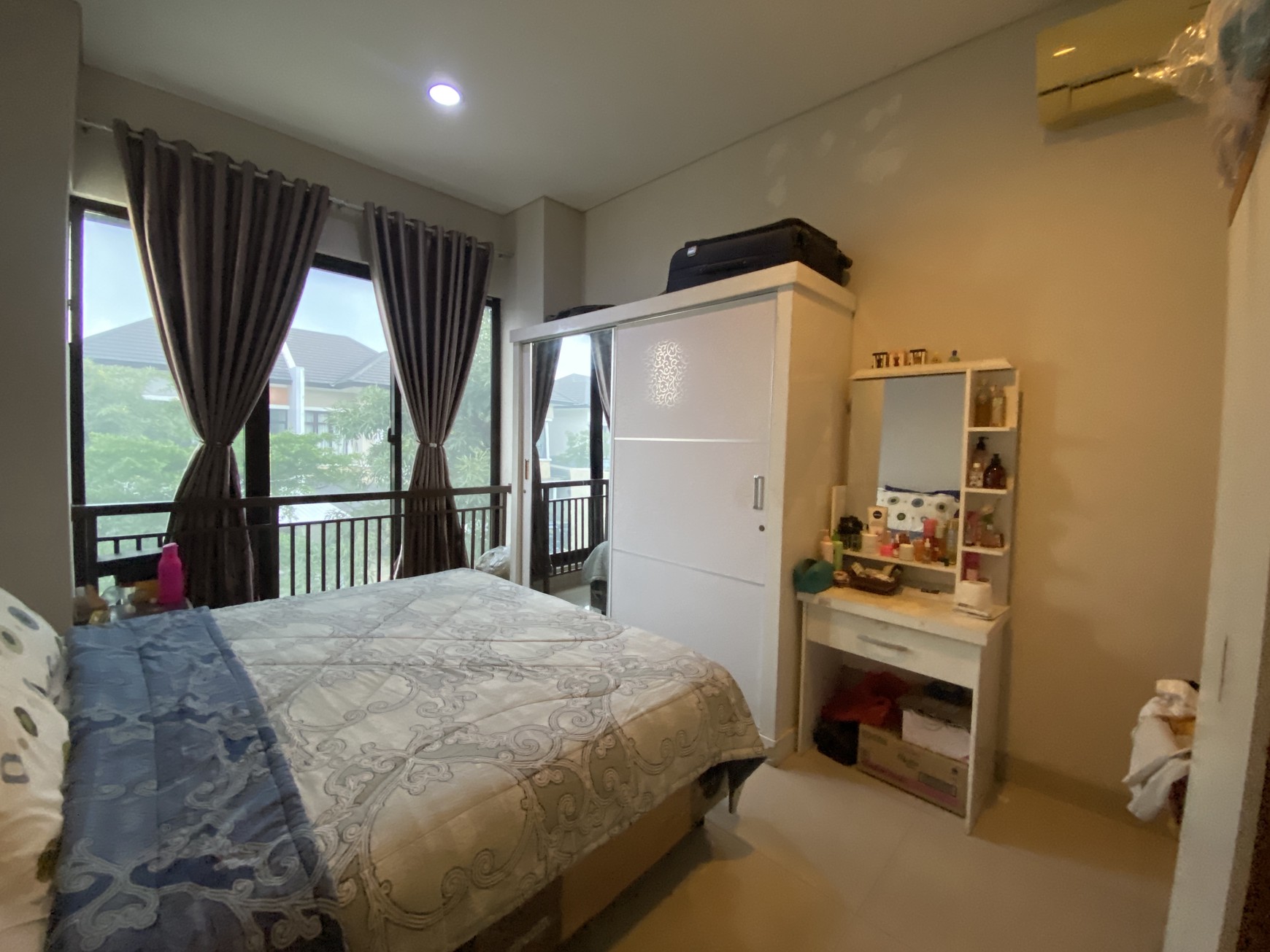 Rmh 2 Lt Strategis Illustria, Dekat Mall, Akses Tol, Dalam Kompleks