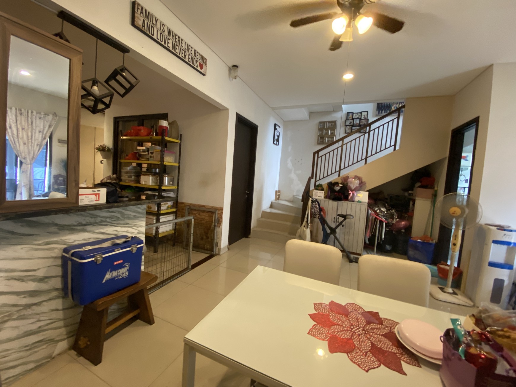 Rmh 2 Lt Strategis Illustria, Dekat Mall, Akses Tol, Dalam Kompleks