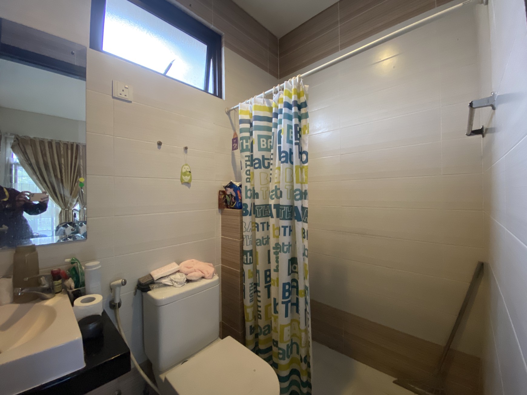 Rmh 2 Lt Strategis Illustria, Dekat Mall, Akses Tol, Dalam Kompleks