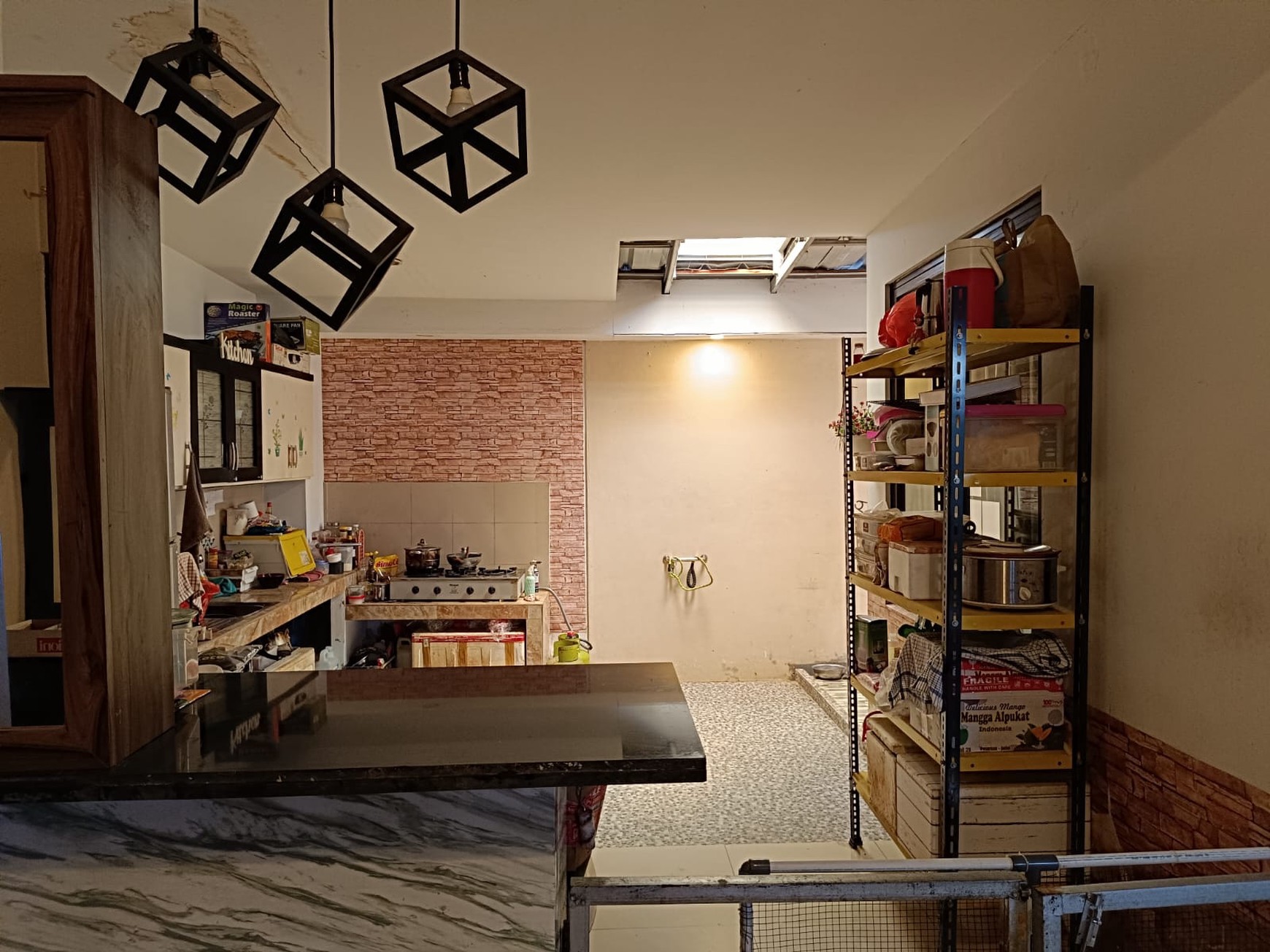 Rmh 2 Lt Strategis Illustria, Dekat Mall, Akses Tol, Dalam Kompleks