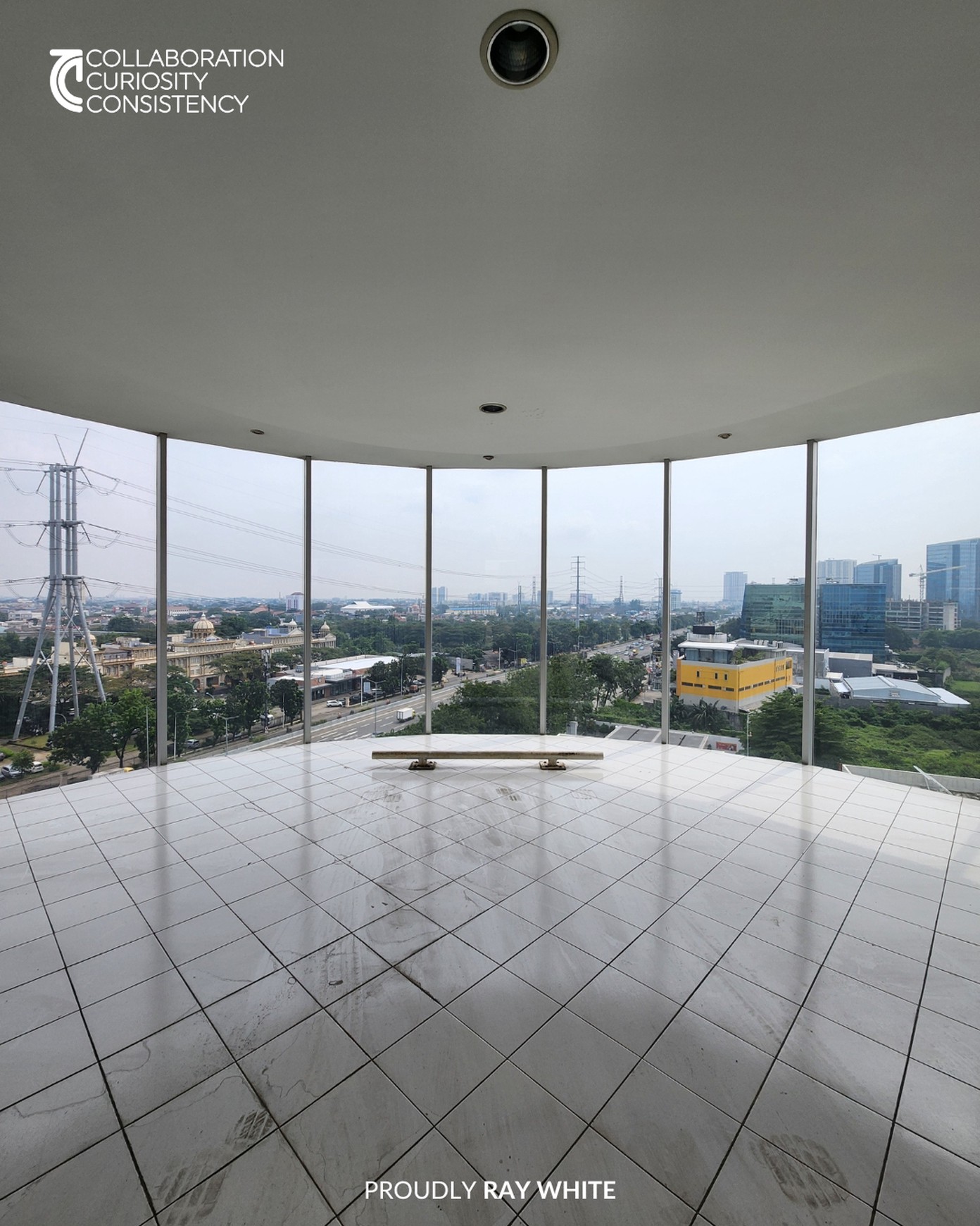 Dijual Showroom di Puri Indah, Jakarta Barat
