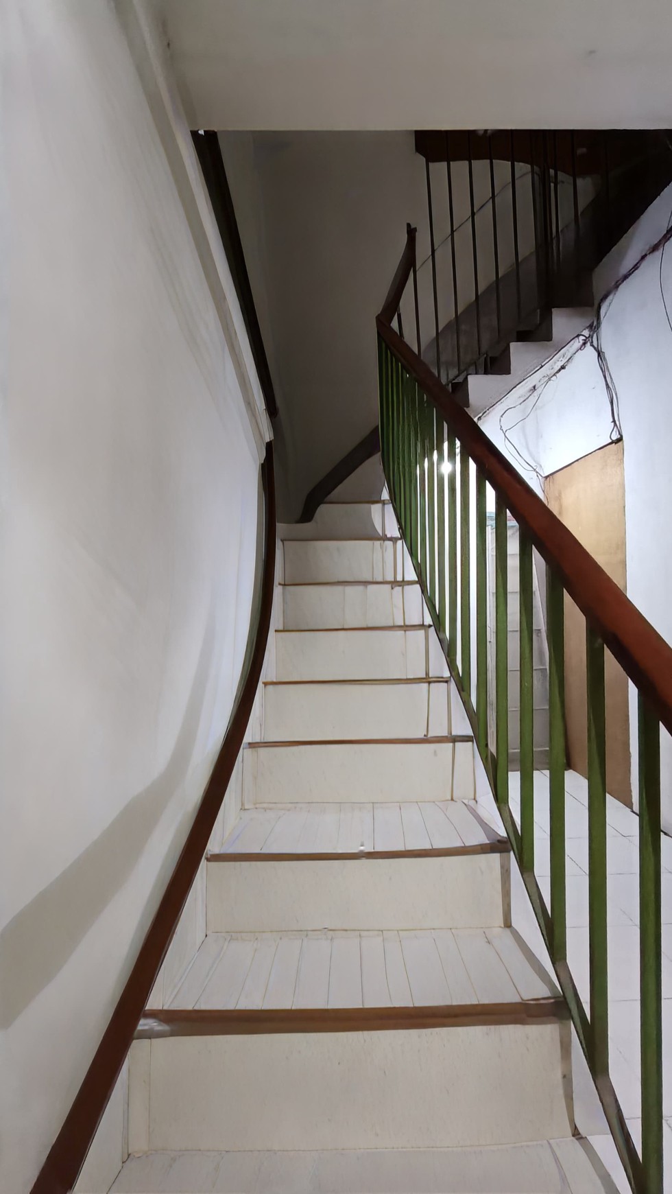 Ruko Stategis siap pakai di Kebayoran lama