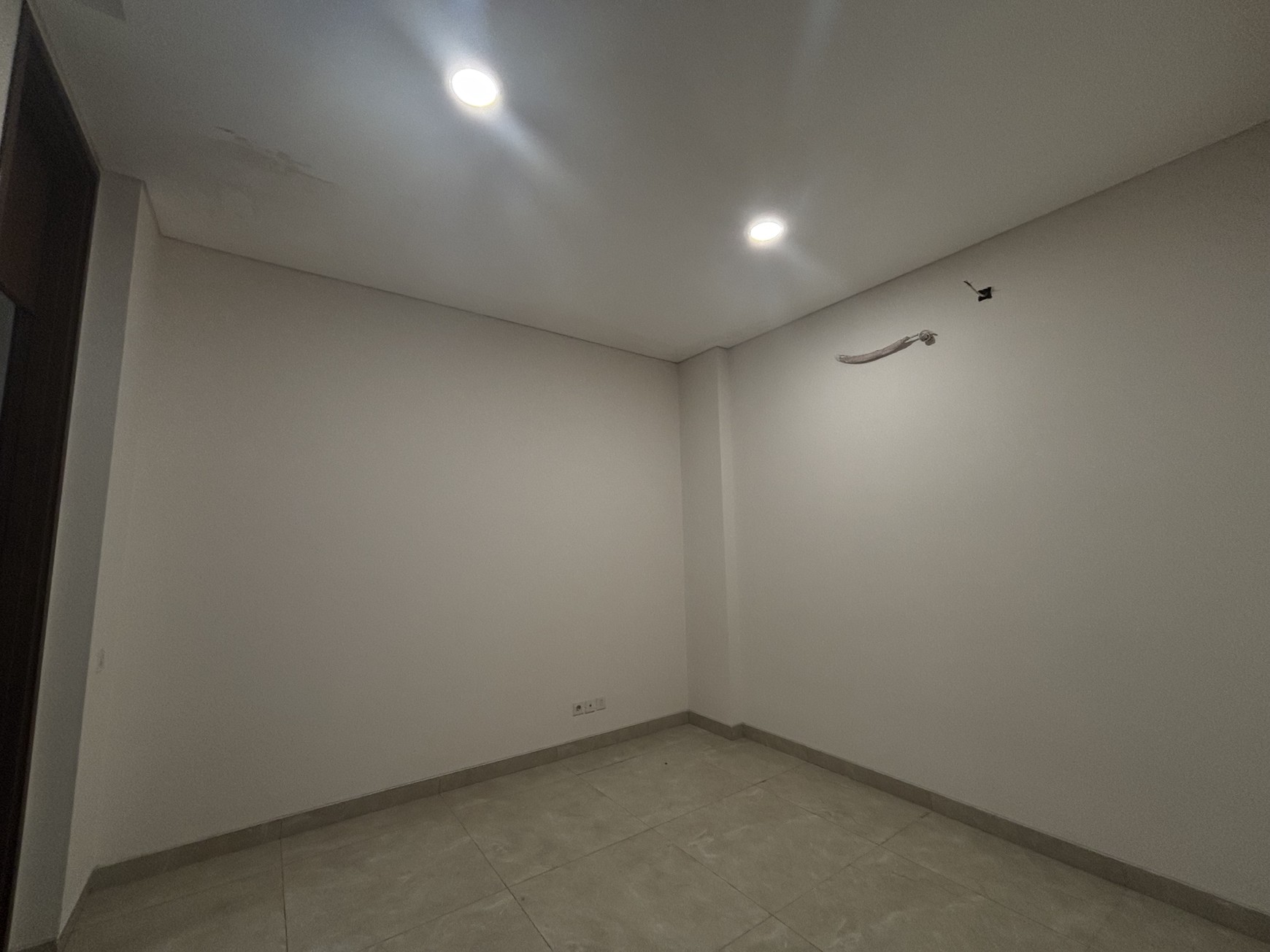 Best Deal. Jarang Ada! Rumah Atherton 3 Lantai di Kota Wisata 