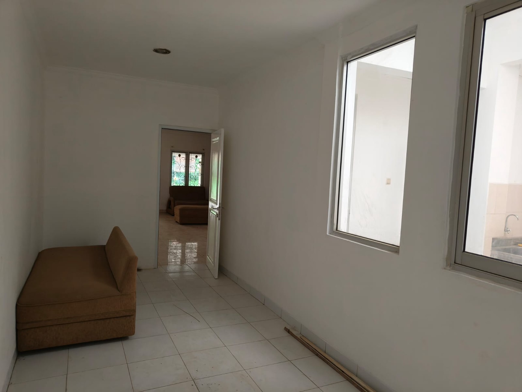 Rumah Siap Huni di Raffless Hills, Cibubur