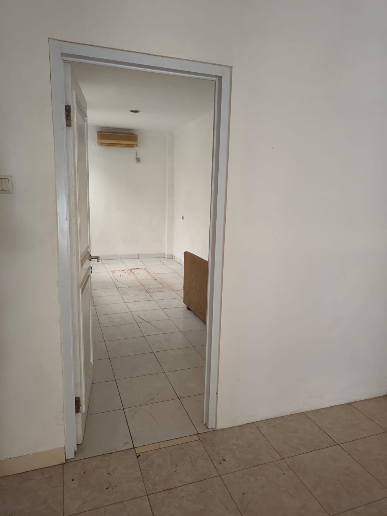 Rumah Siap Huni di Raffless Hills, Cibubur