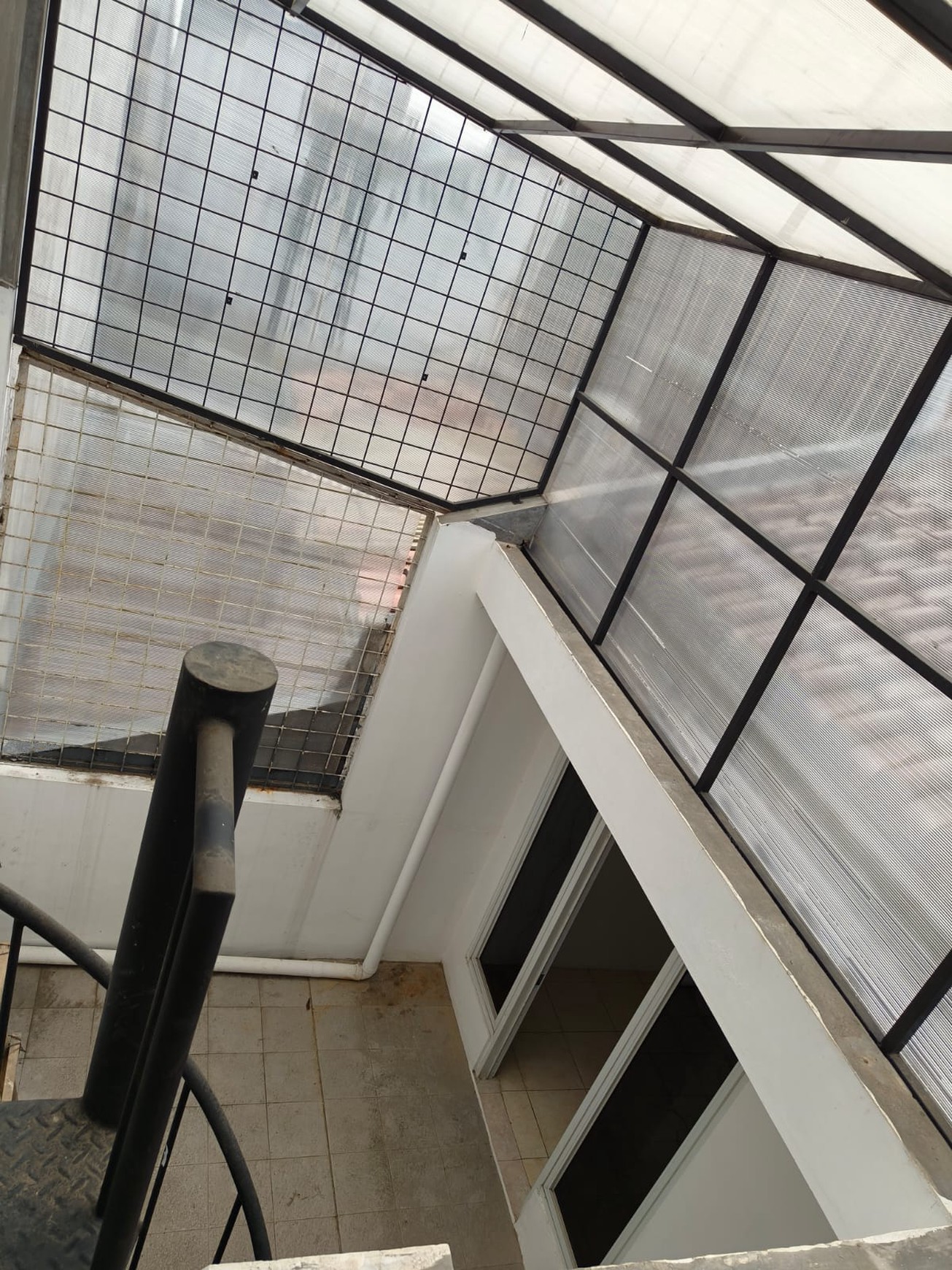 Rumah Siap Huni di Raffless Hills, Cibubur