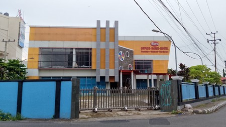 Disewakan Bangunan Gedung 2 Lantai di Jalan Sultan Agung dekat Mall MBK