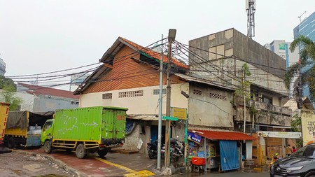Rumah Lama Hoek Hitung Tanah di Jatibaru Raya, Tanah Abang