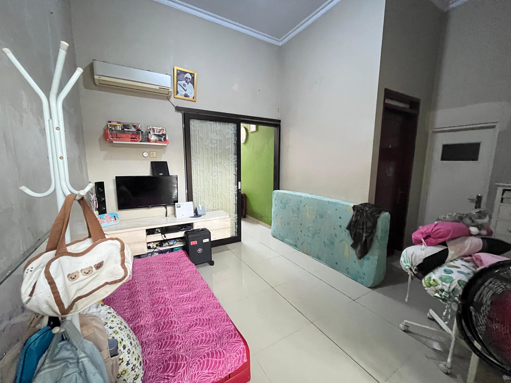 Rumah siap Huni dekat UI, bonus cctv dekat tol kukusan