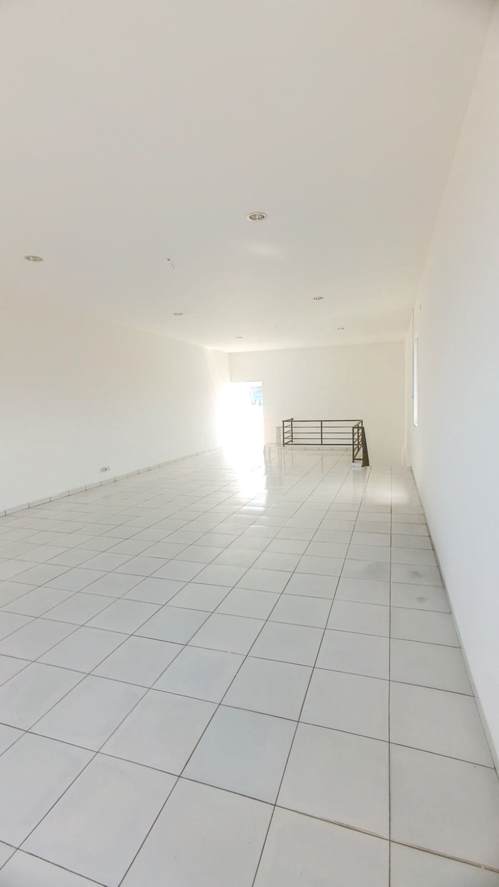 RUKO STRATEGIS, DEKAT SURAPATI CORE, SUCI, PADASUKA, COCOK CAFE, RESTO, KANTOR