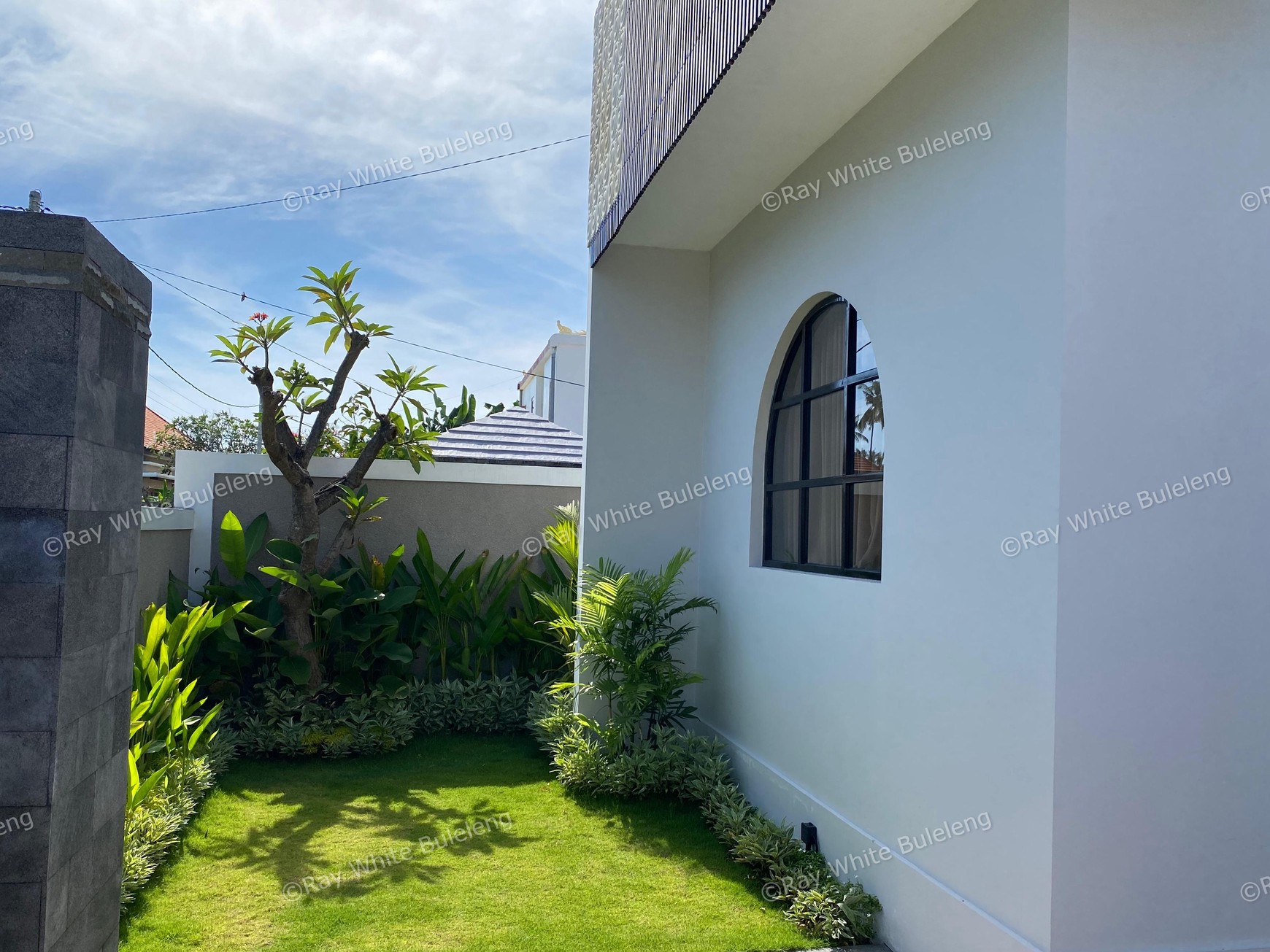 New Beautiful Rice Field Villa for Sale at Lovina