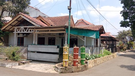 Kawaluyaan taman rafflesia luas 134 rumah hoek 1 lantai