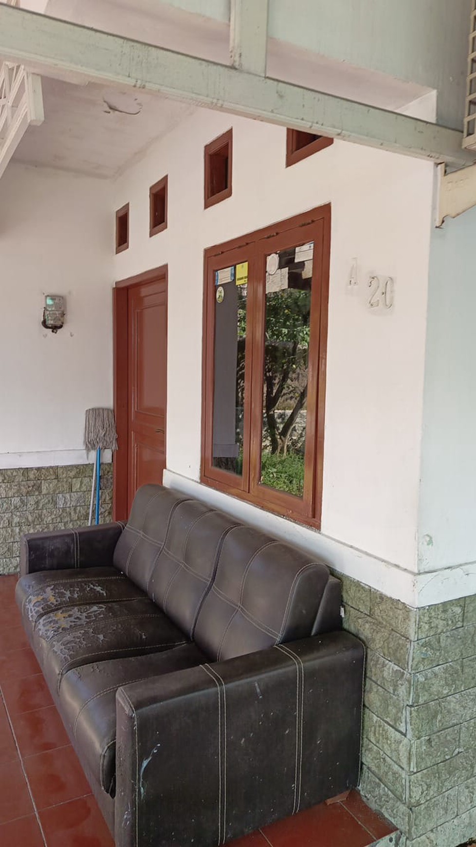 Kawaluyaan taman rafflesia luas 134 rumah hoek 1 lantai