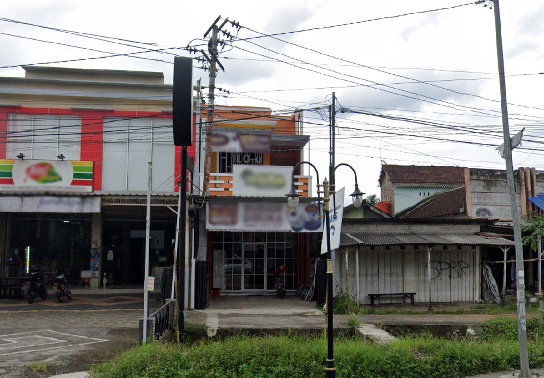 Ruko 2 Lantai Furnish Strategis Lokasi Dekat Wisata Candi Borobudur, Magelang