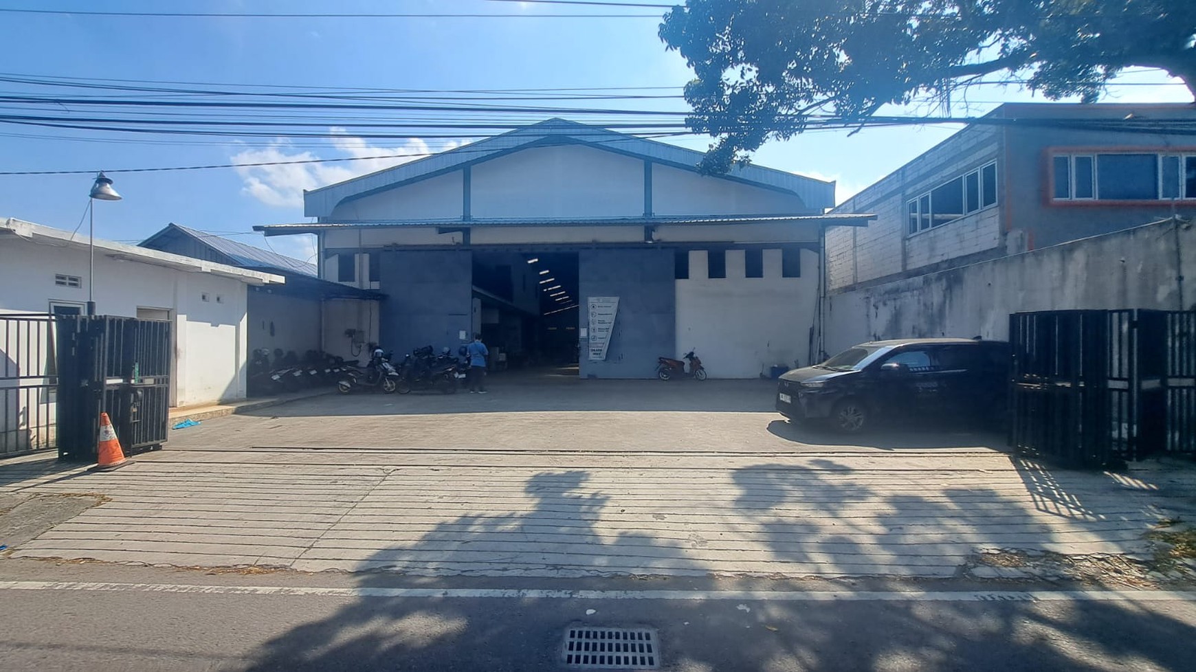 Gudang Lokasi Strategis Dijalan Ringroad Selatan Dekat JEC Banguntapan Bantul