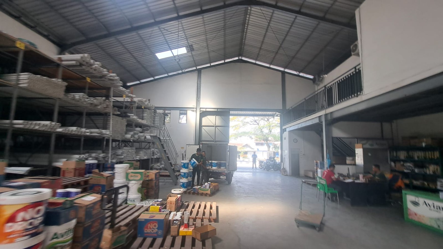 Gudang Lokasi Strategis Dijalan Ringroad Selatan Dekat JEC Banguntapan Bantul