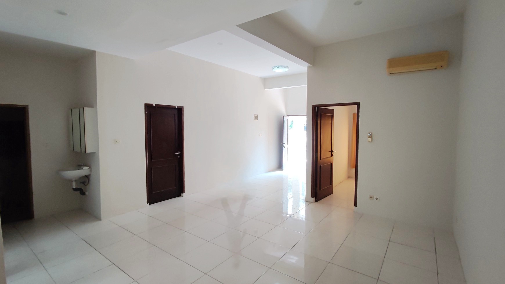 Rumah baru renovasi di Nusa Loka, BSD