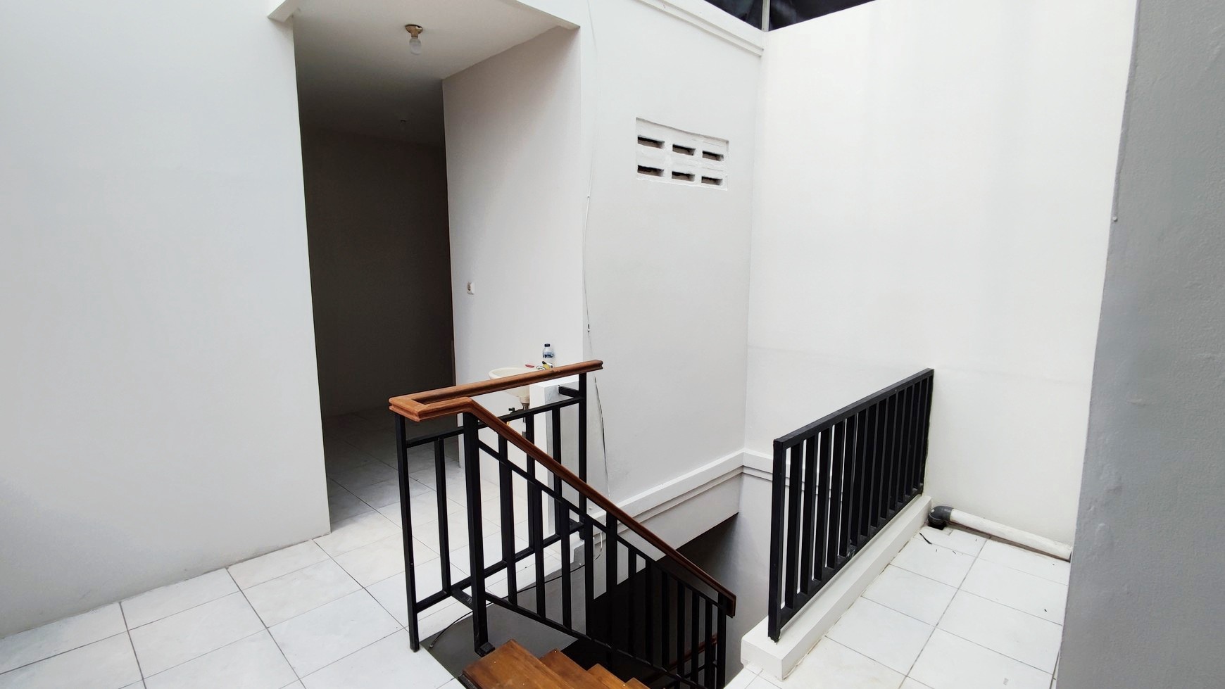 Rumah baru renovasi di Nusa Loka, BSD