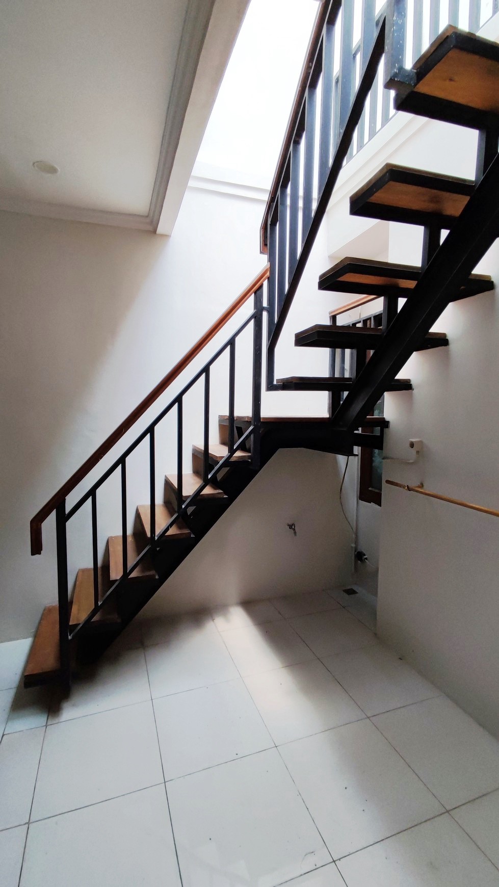 Rumah baru renovasi di Nusa Loka, BSD