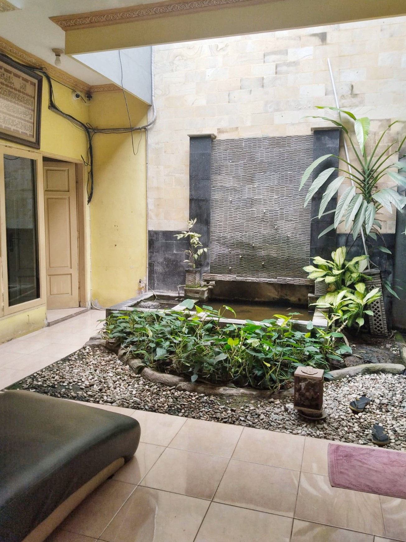 Rumah 264m&#xb2; Dijual di Deltasari Waru - Akses Cepat ke Bandara Juanda & Surabaya