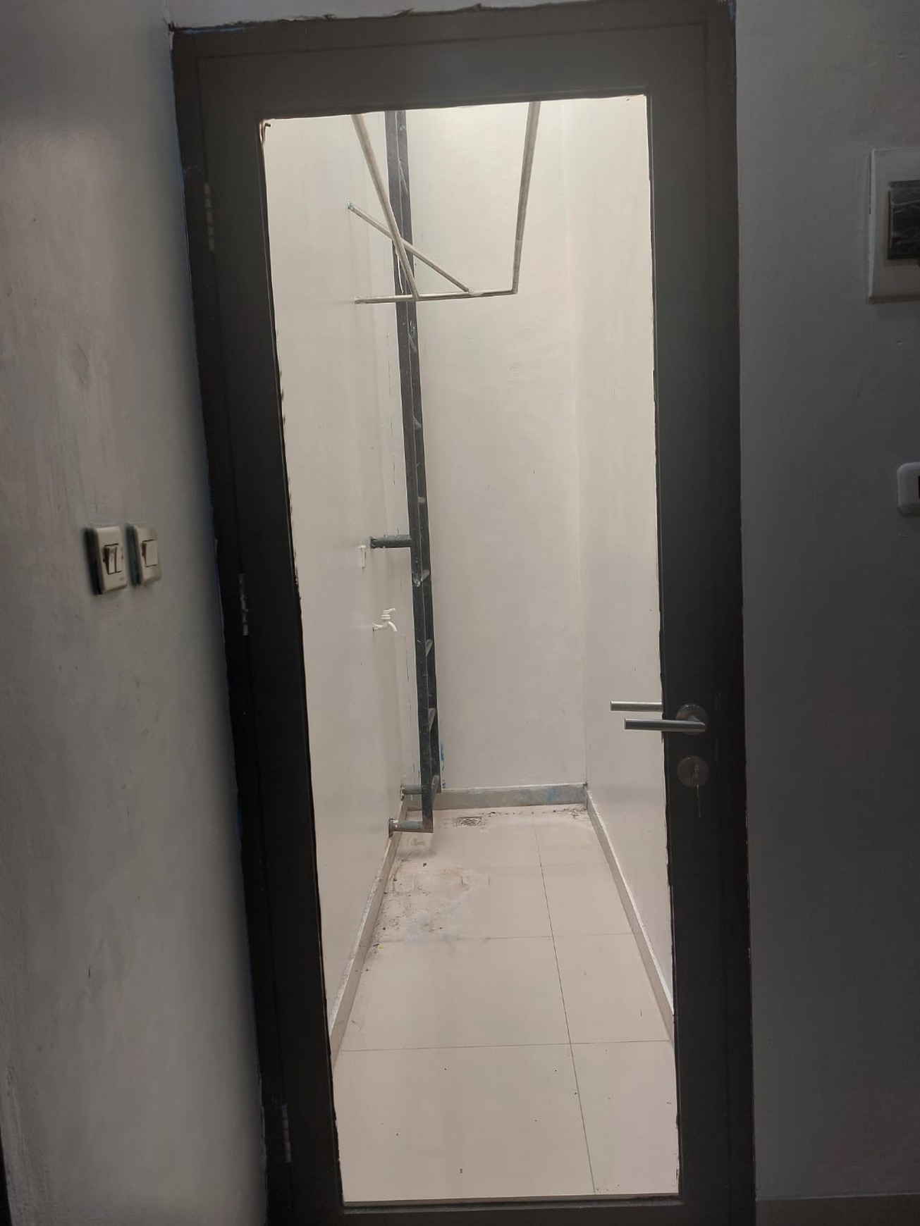 Rumah 2 lantai Siap Huni Di Metland Transyogi 