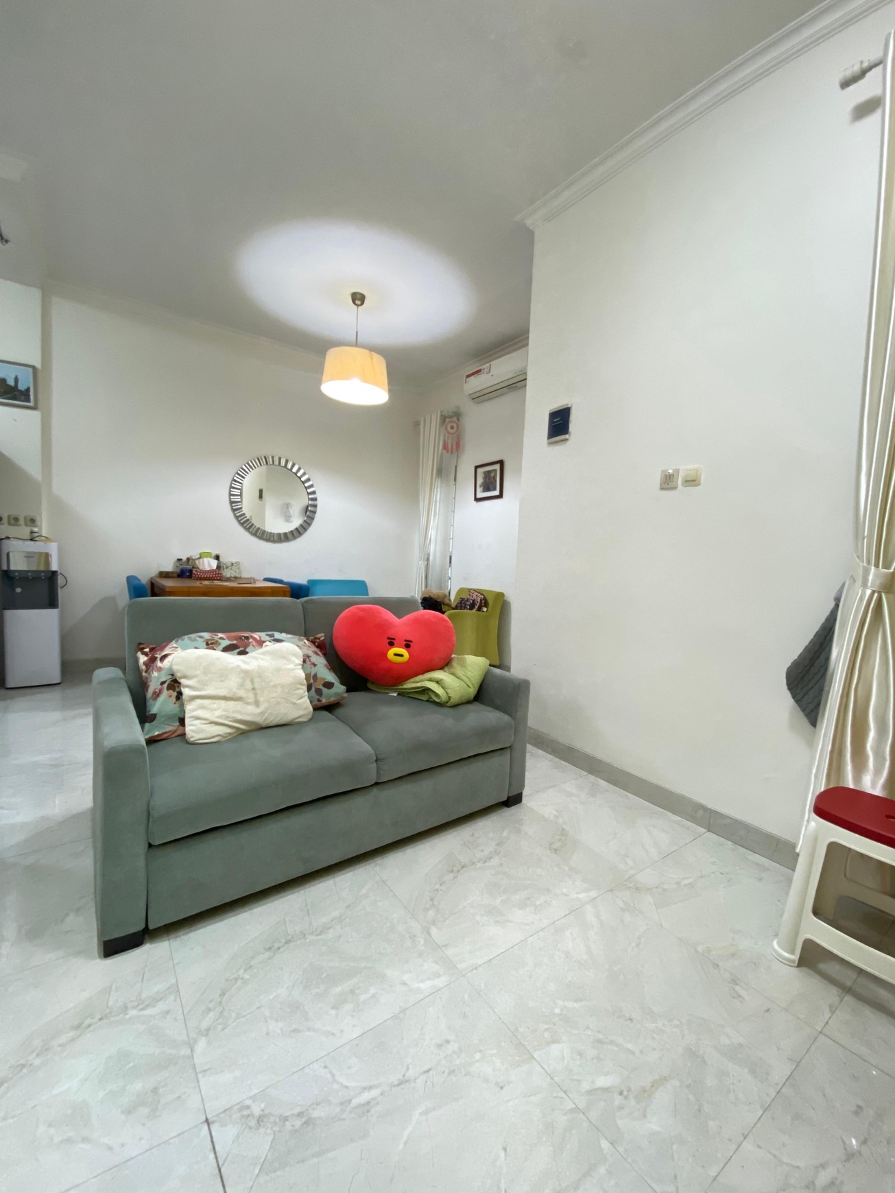 Serua Residence Rumah Siap Huni Semi Furnished Hadap Selatan One Gate System