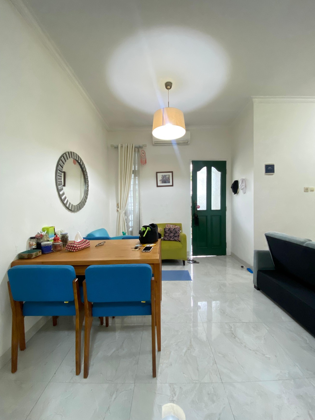 Serua Residence Rumah Siap Huni Semi Furnished Hadap Selatan One Gate System