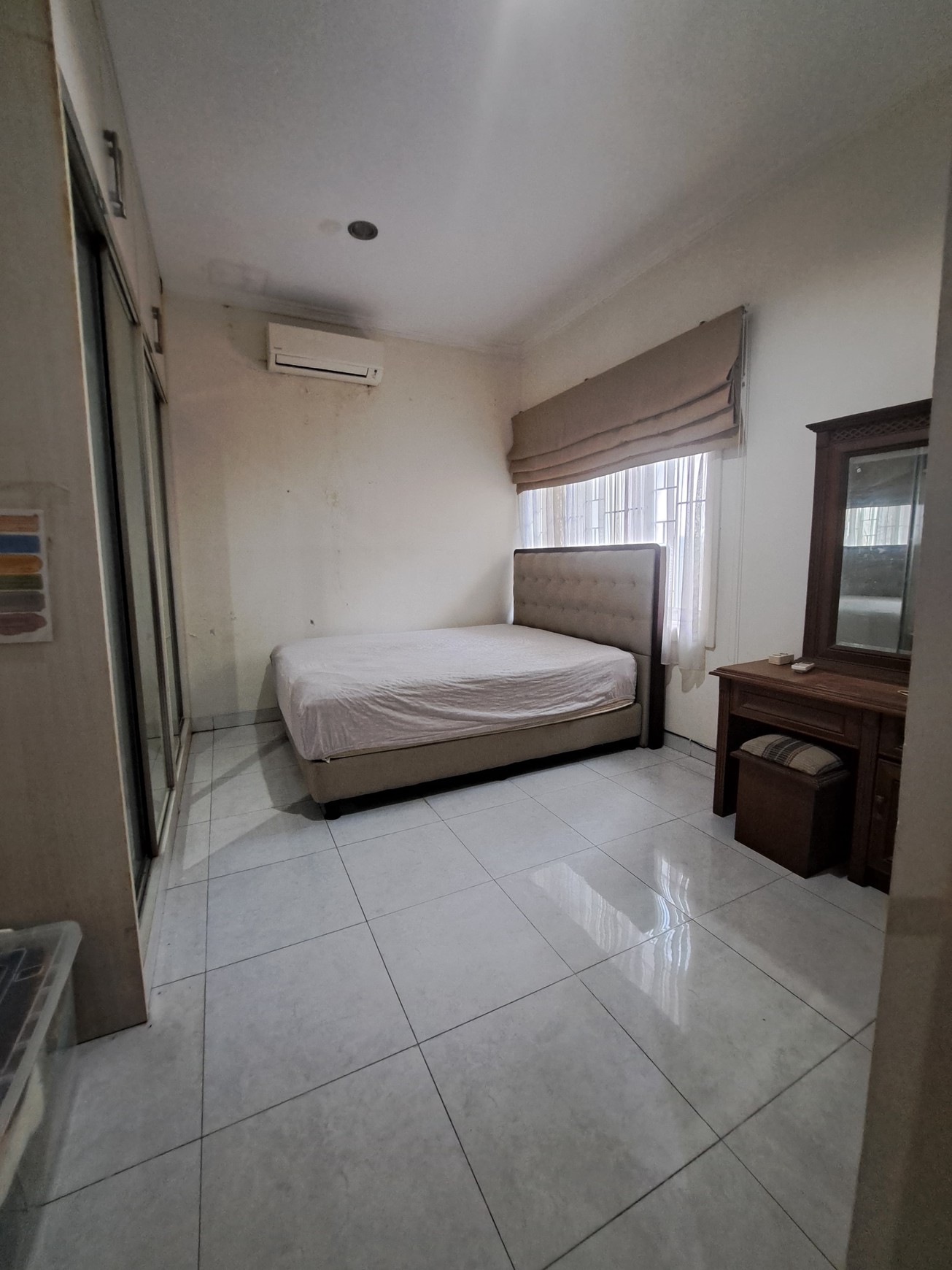 Rumah Terawat di Lebak Bulus Posisi Hook Harga Termurah