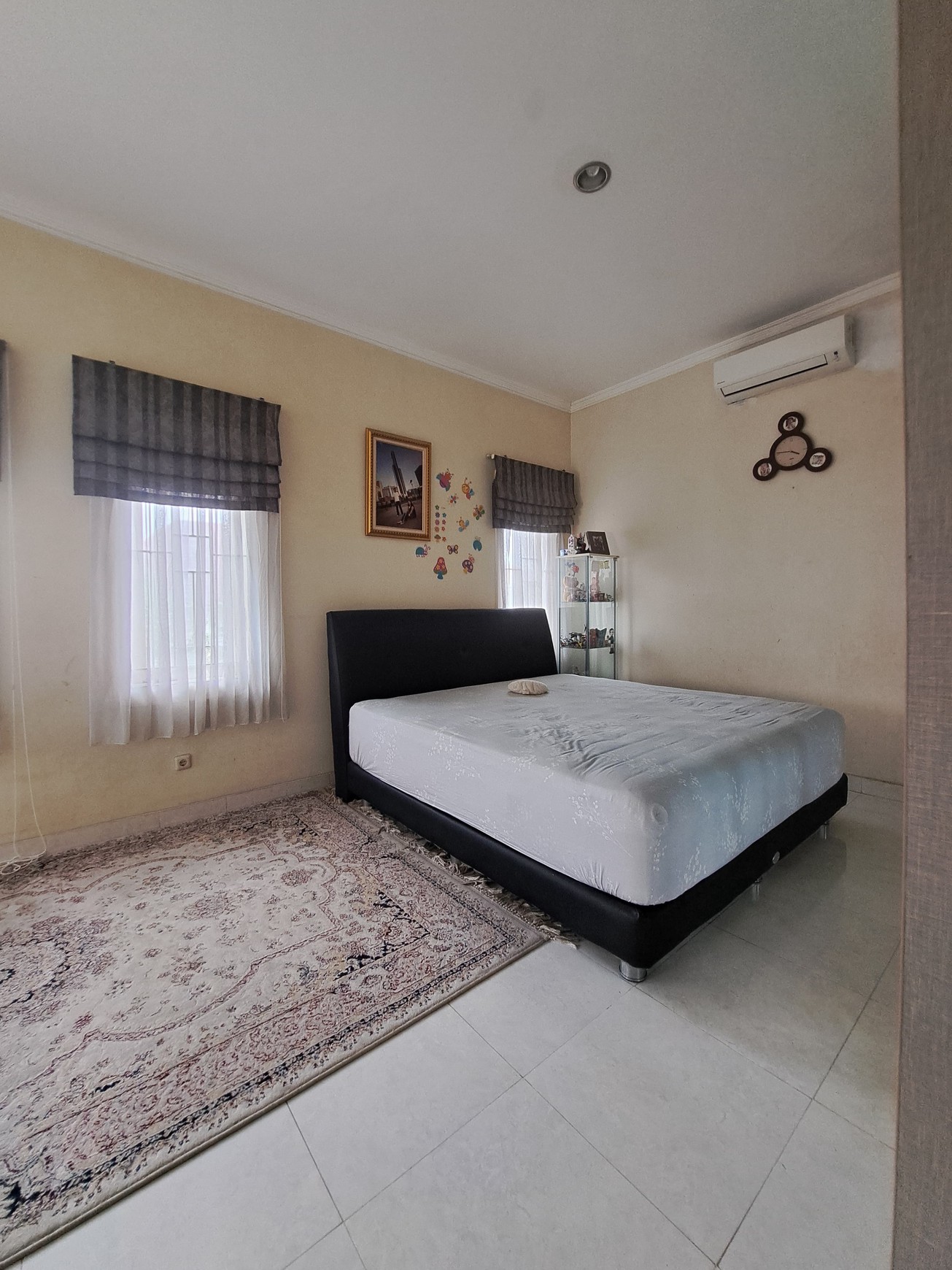 Rumah Terawat di Lebak Bulus Posisi Hook Harga Termurah