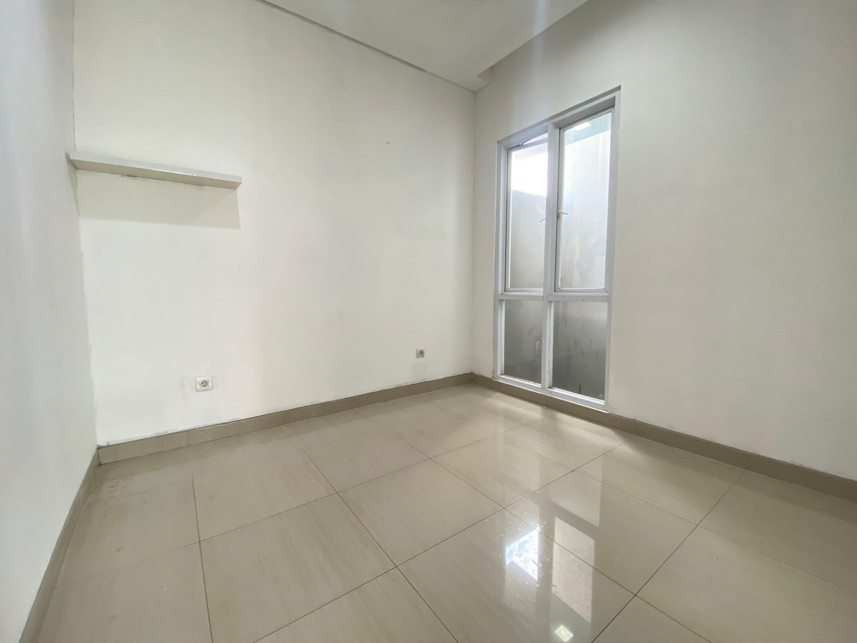 Hunian Luas di Gandul Luas 110 m2 Dalam Cluster Dekat ke Tol Andara