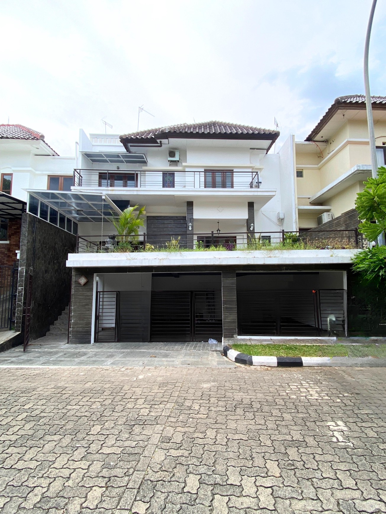 Rumah Modern di Villa Cinere Mas Harga Termurah Siap Huni