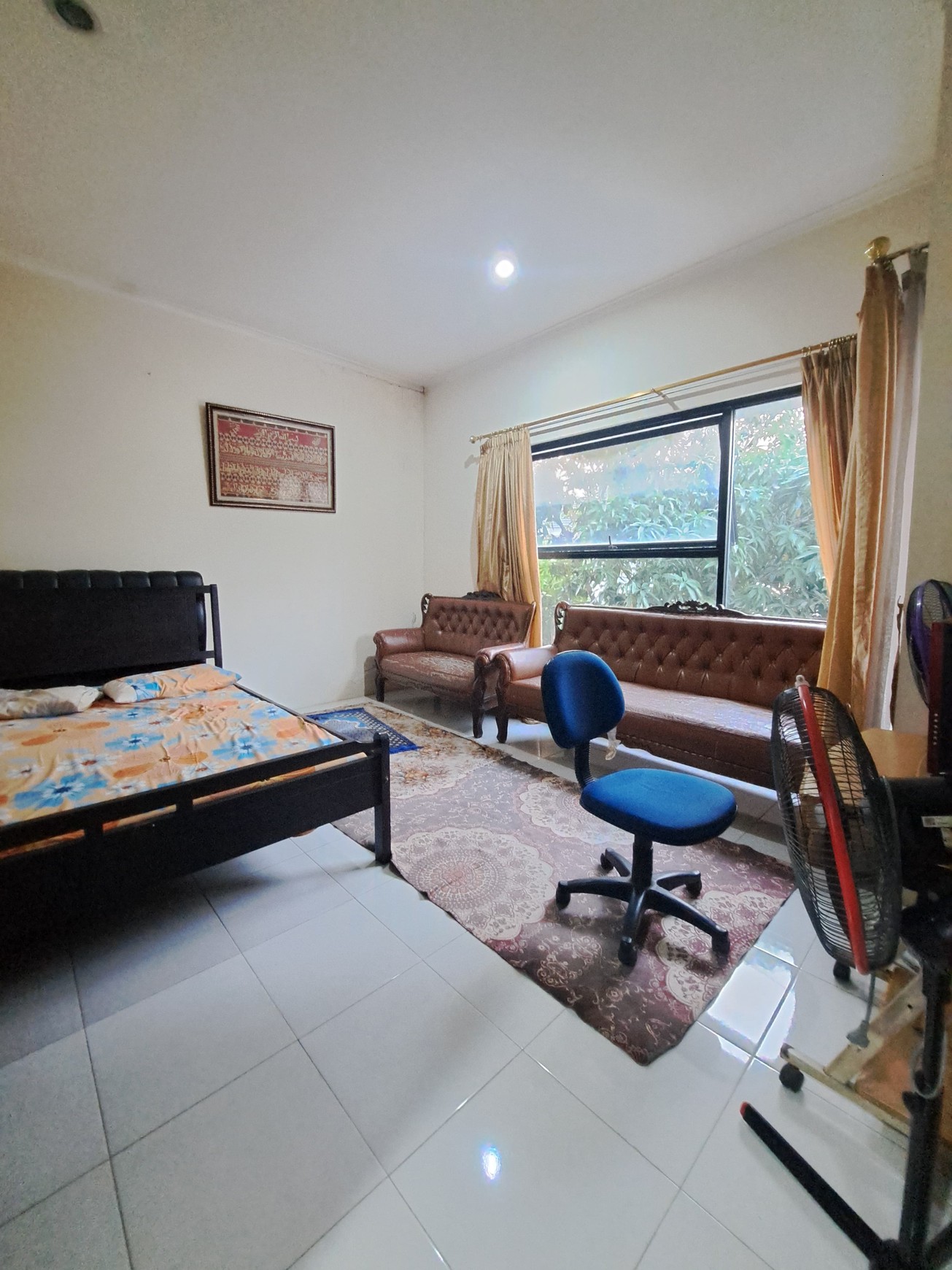 Rumah 2 Lantai di Cirendeu Akses Bagus Harga 1M-an Siap Huni