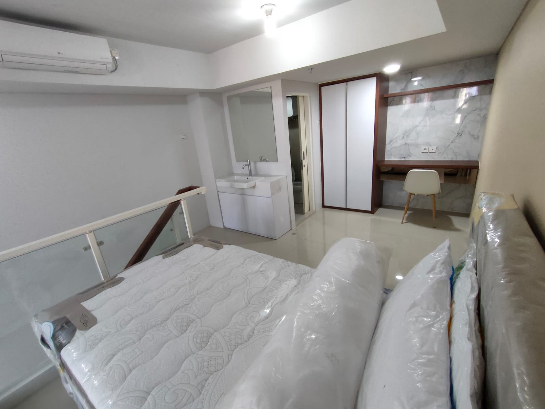 Disewakan SOHO Apartemen Cornell UC Citraland Surabaya Barat